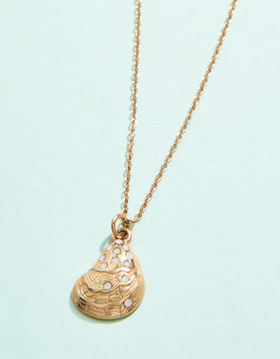 Bluffton Oyster Necklace 18"