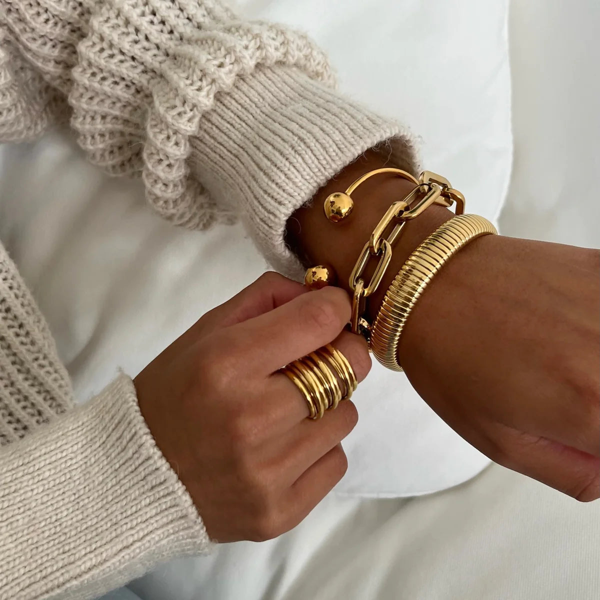 Ellie Vail Sandra Coil Bracelet