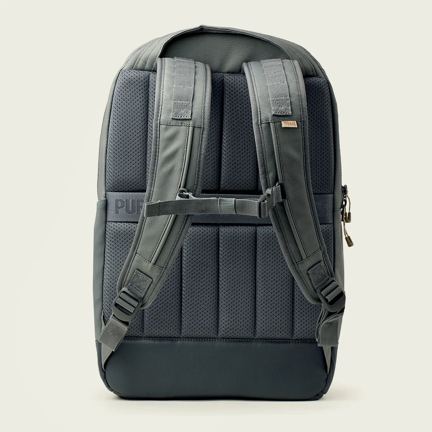 Pursuit 22L Backpack in Smoke