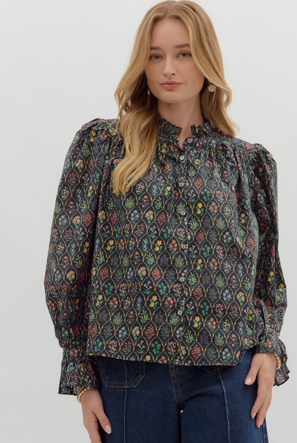 The Tyler Shirt in Navy
