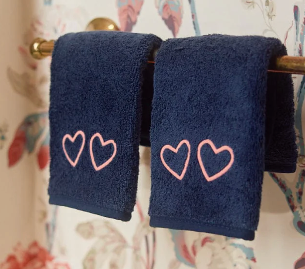 Weezie Makeup Towels