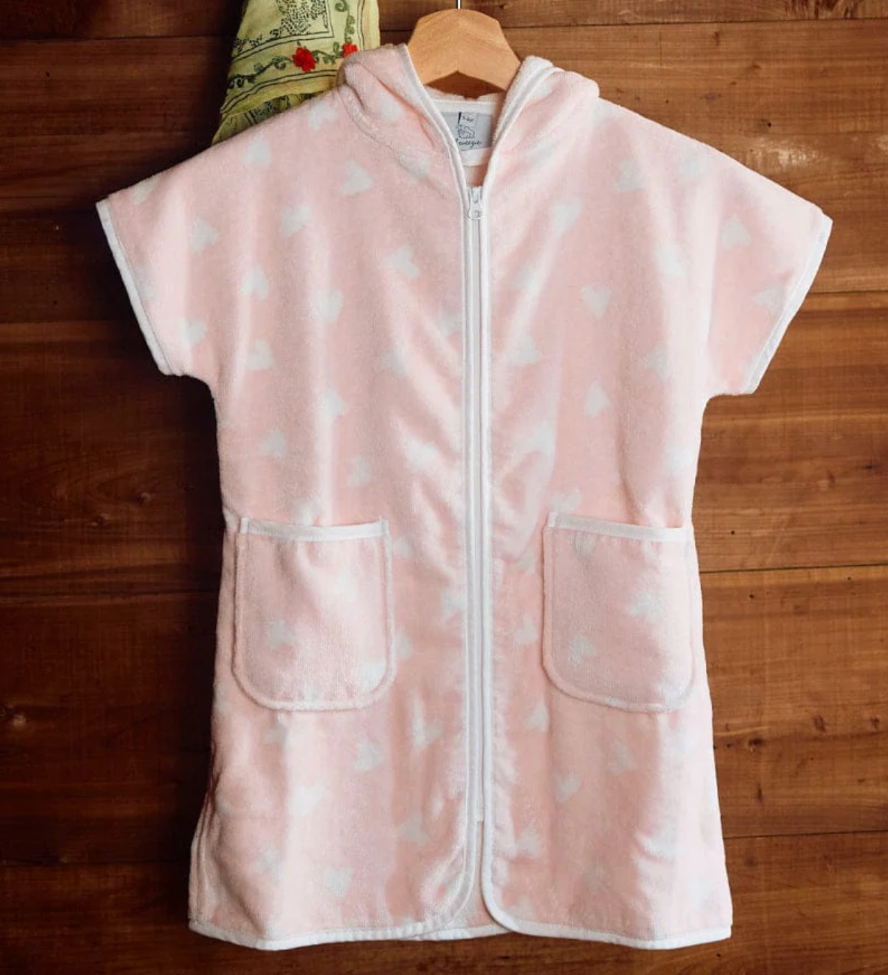 Kids’ Cover Up Tossed Pink Hearts