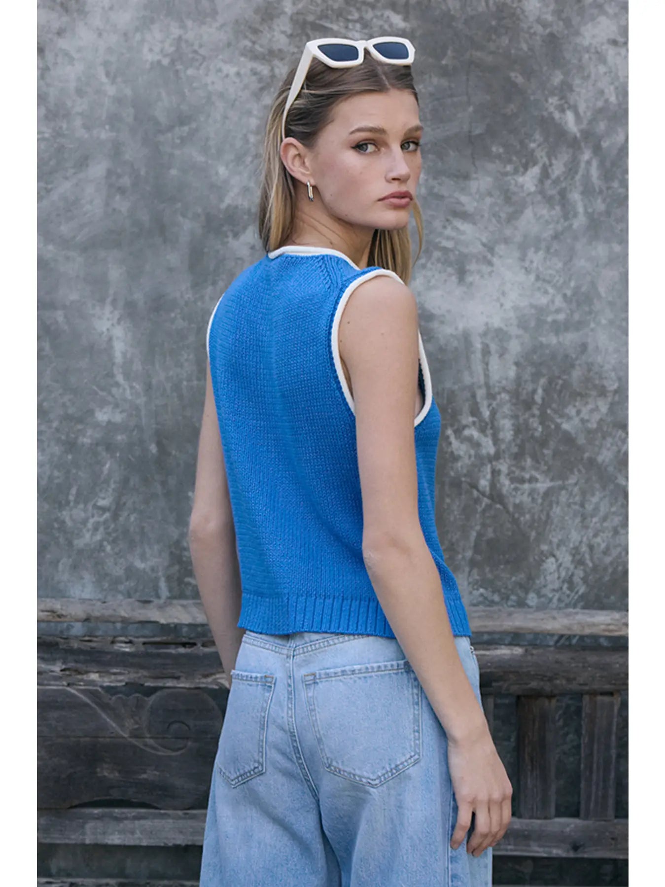 Contrast Trim Knit Button Vest