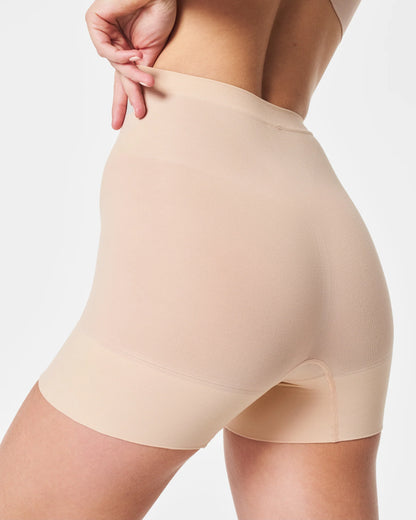 Shorty - SPANX - SealessPower