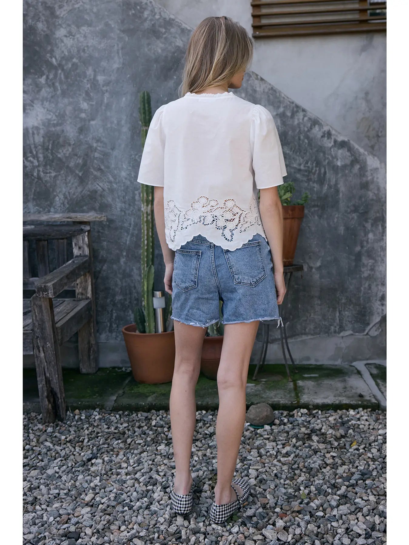 Embroidered Scallop Hem Puff Sleeve Blouse