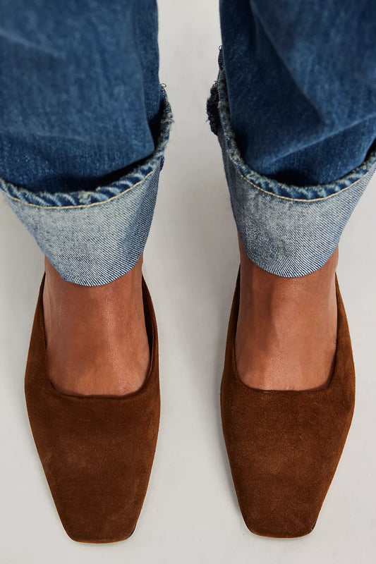 Avenue Heels Cognac Suede