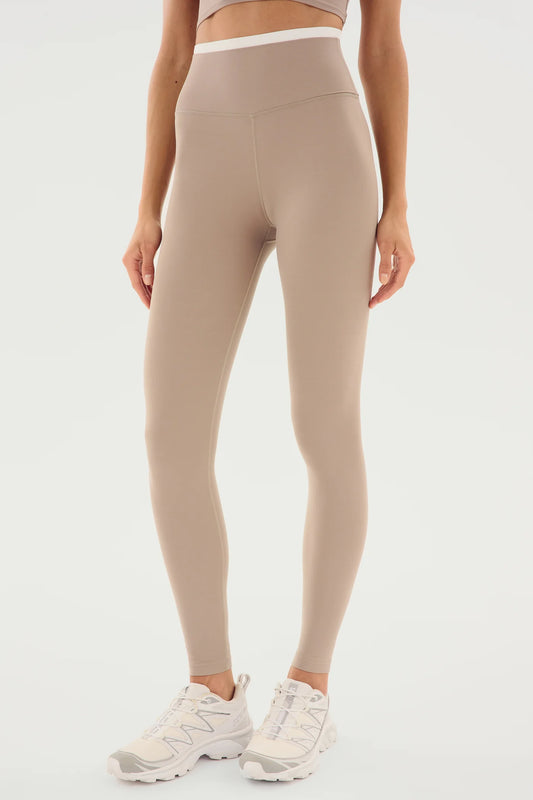 Dual High Waist Airweight Legging 7/8 Latte