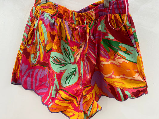 Abstract Tropical Palm Scallop Short