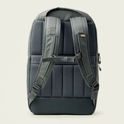 Pursuit 22L Backpack in Smoke