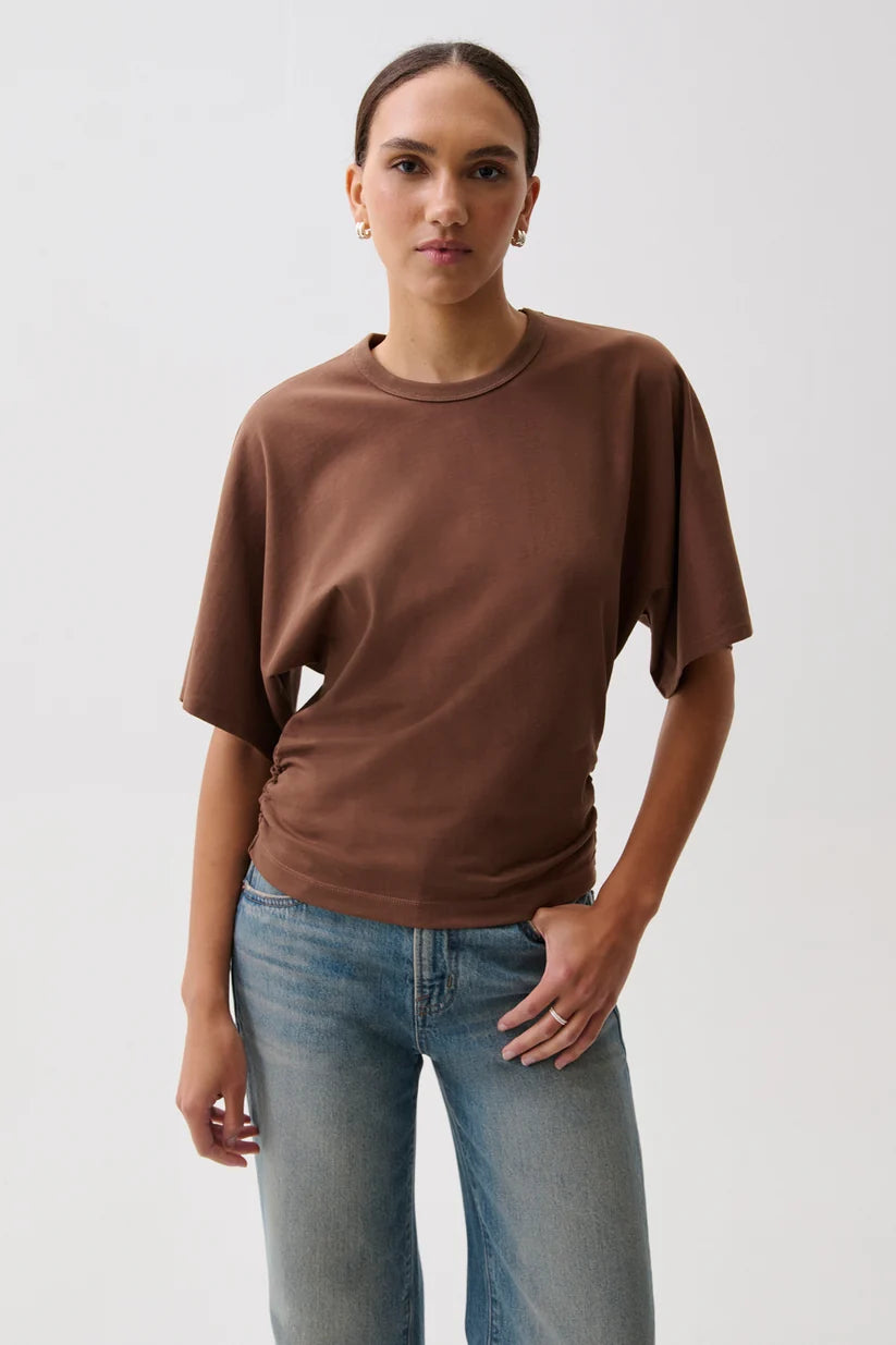Veronica Fitted Tee - Lindt