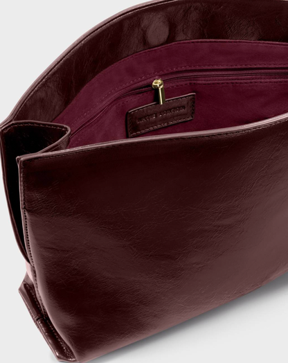 Freya Patent Crackle Clutch
