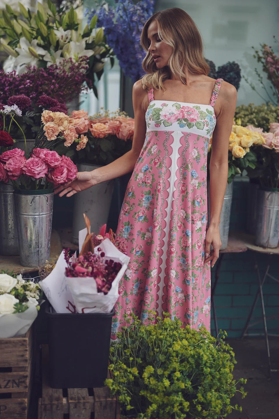 Lochlain Dress cabbage Rose